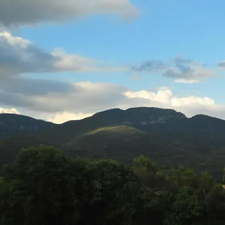 Respira Glamping Alta Garrotxa * Montagut