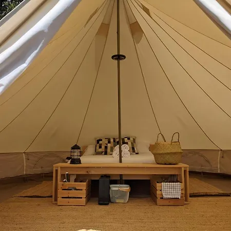 Respira Glamping Alta Garrotxa * Montagut