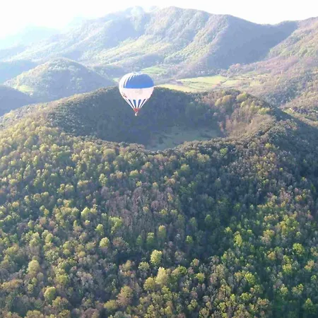 Respira Glamping Alta Garrotxa * Montagut